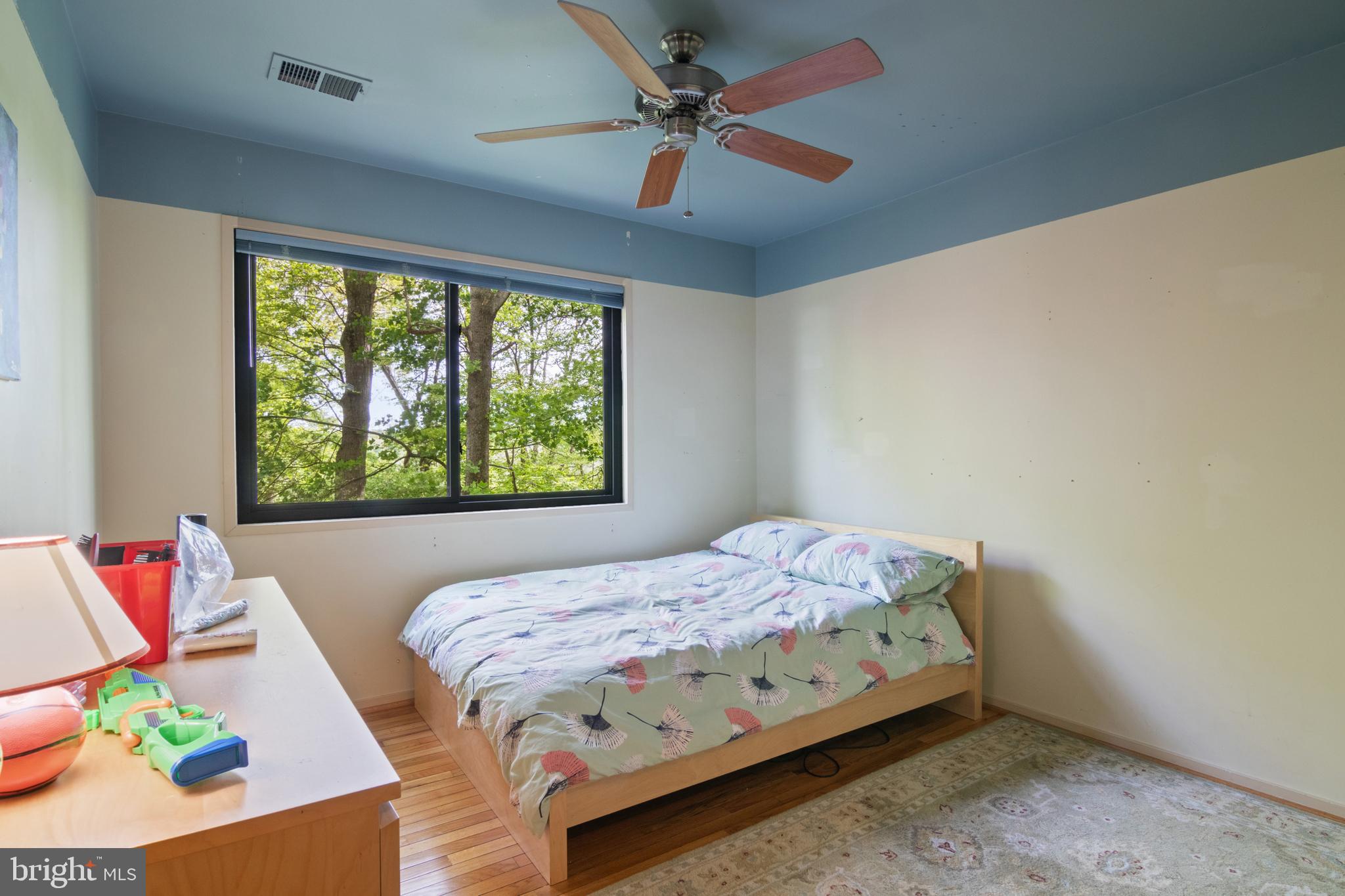 CONGRESSIONAL COUNTRY CLUB ESTATES - Residential