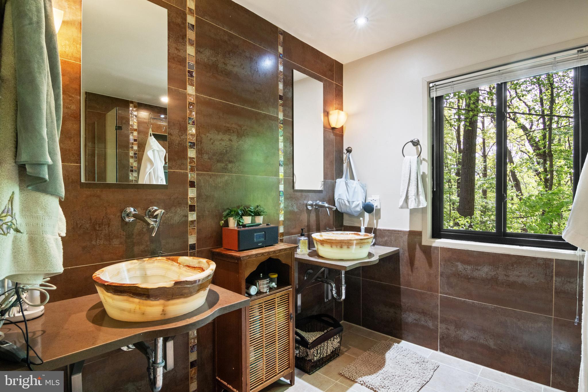 CONGRESSIONAL COUNTRY CLUB ESTATES - Residential