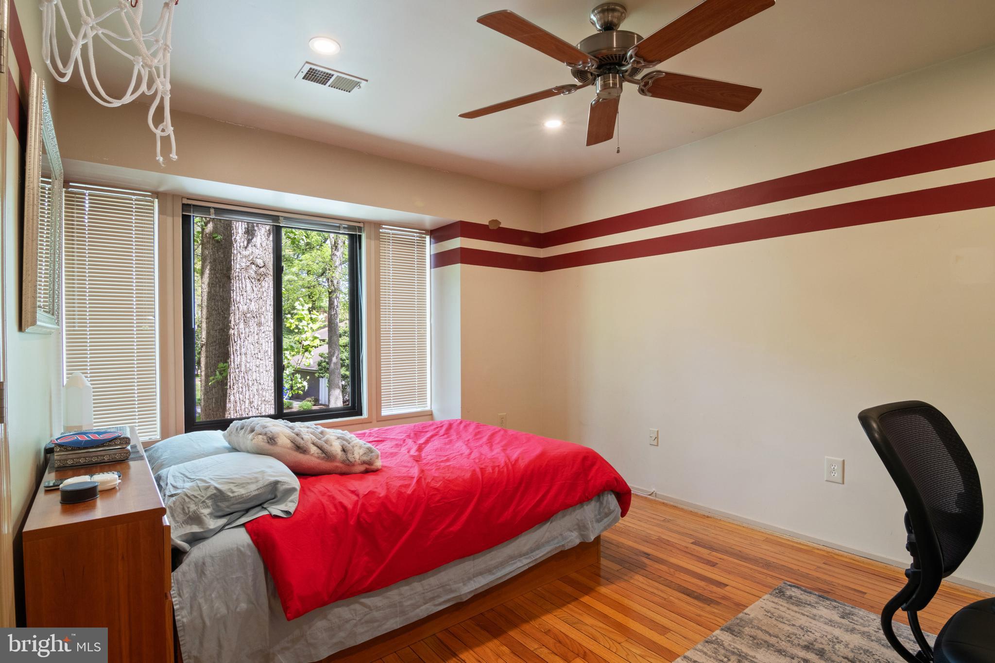 CONGRESSIONAL COUNTRY CLUB ESTATES - Residential