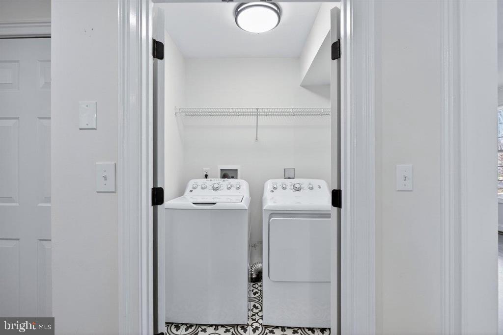 EMERALD DRIVE ESTATES - Residential