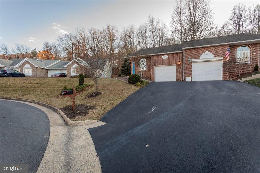 EMERALD DRIVE ESTATES - Residential