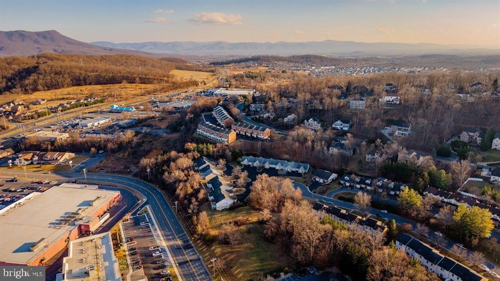 EMERALD DRIVE ESTATES - Residential