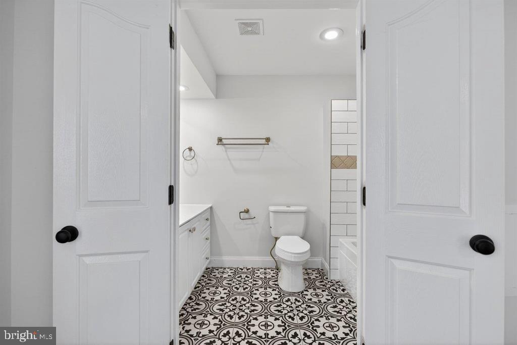 EMERALD DRIVE ESTATES - Residential