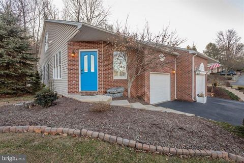 140 EMERALD DRIVE HARRISONBURG VA 22801