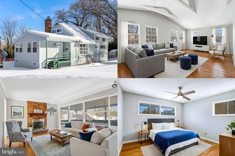 Photo of 841 Bowie Road, ROCKVILLE, MD 20852 (MLS # MDMC2210326)