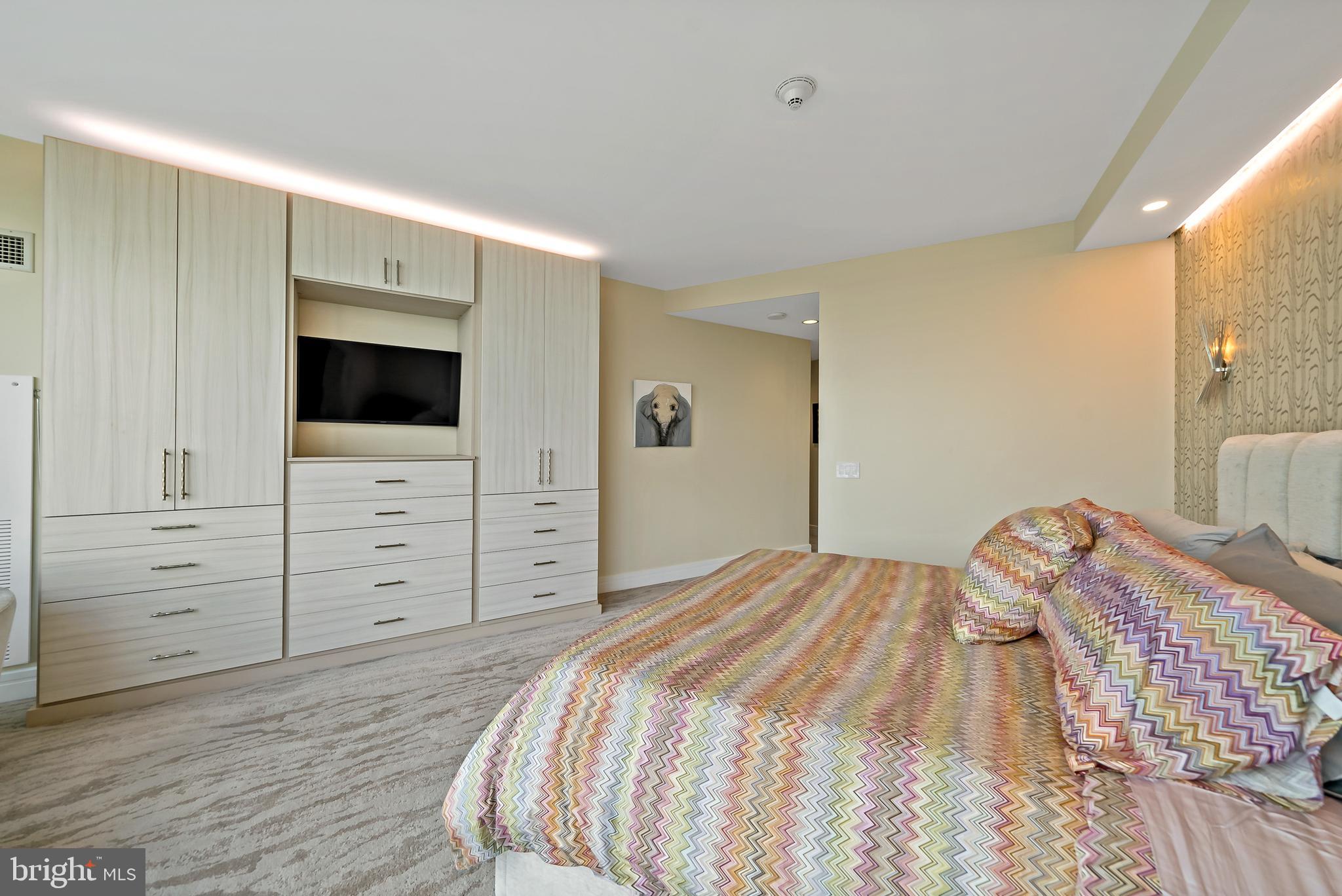 CENTER CITY - Residential Lease