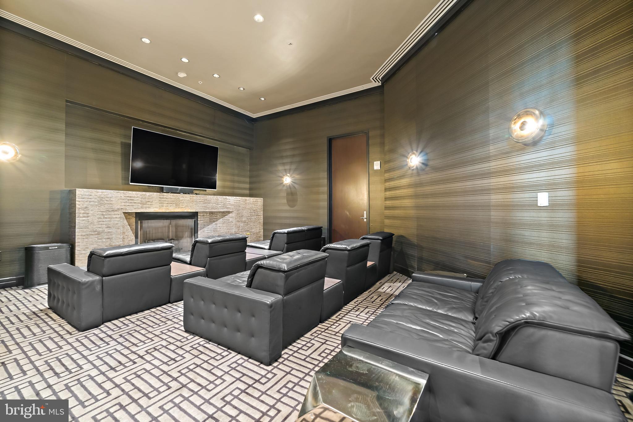 CENTER CITY - Residential Lease