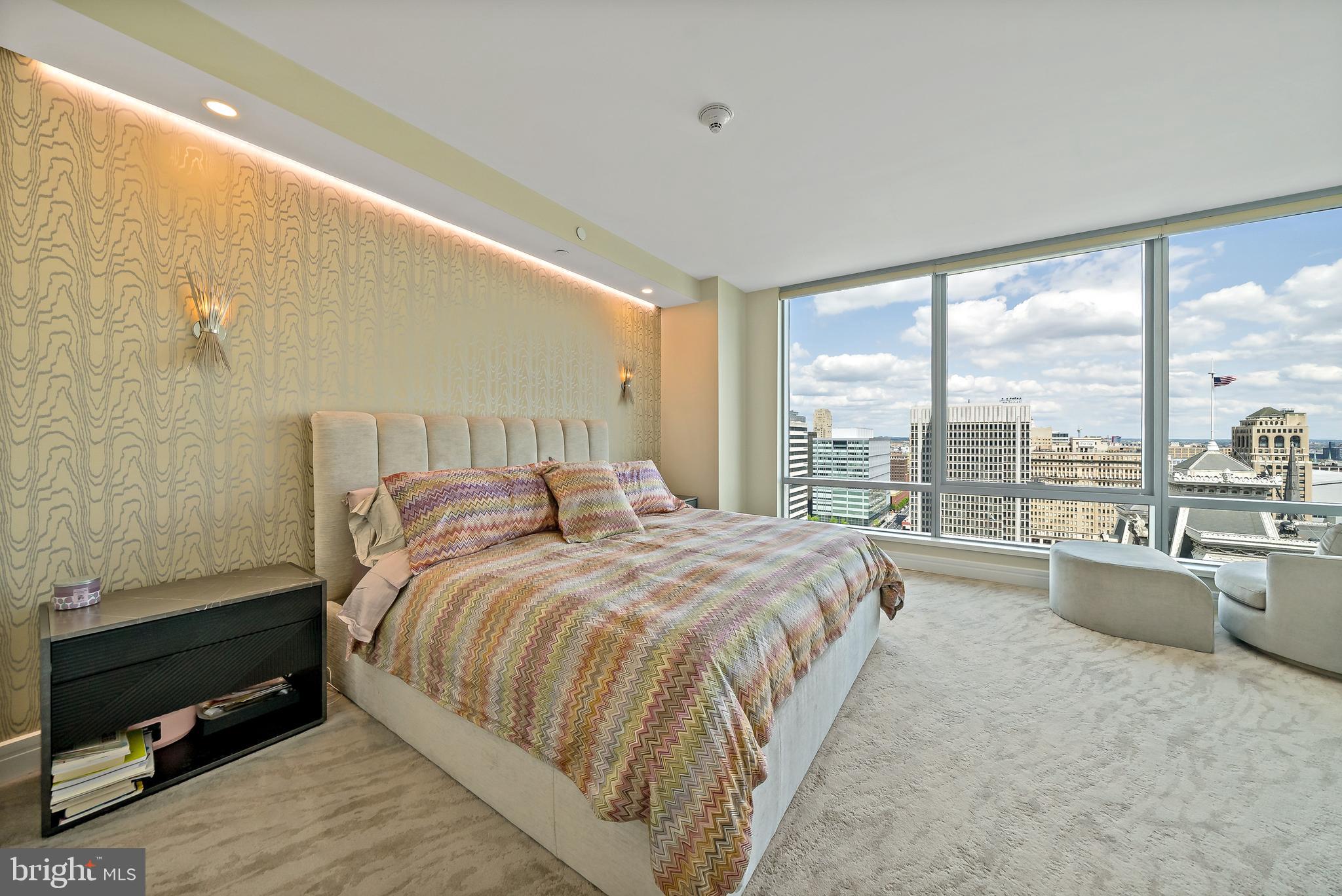 CENTER CITY - Residential Lease