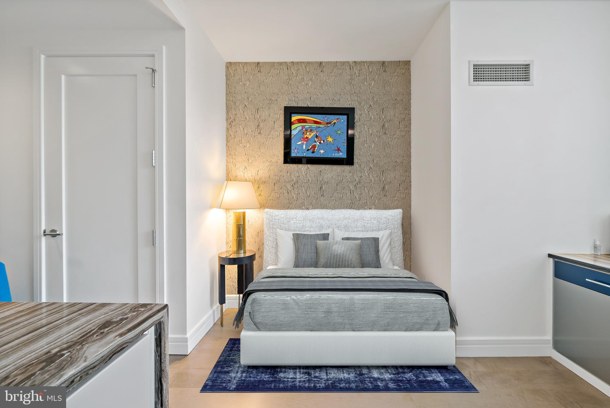 CENTER CITY - Residential Lease