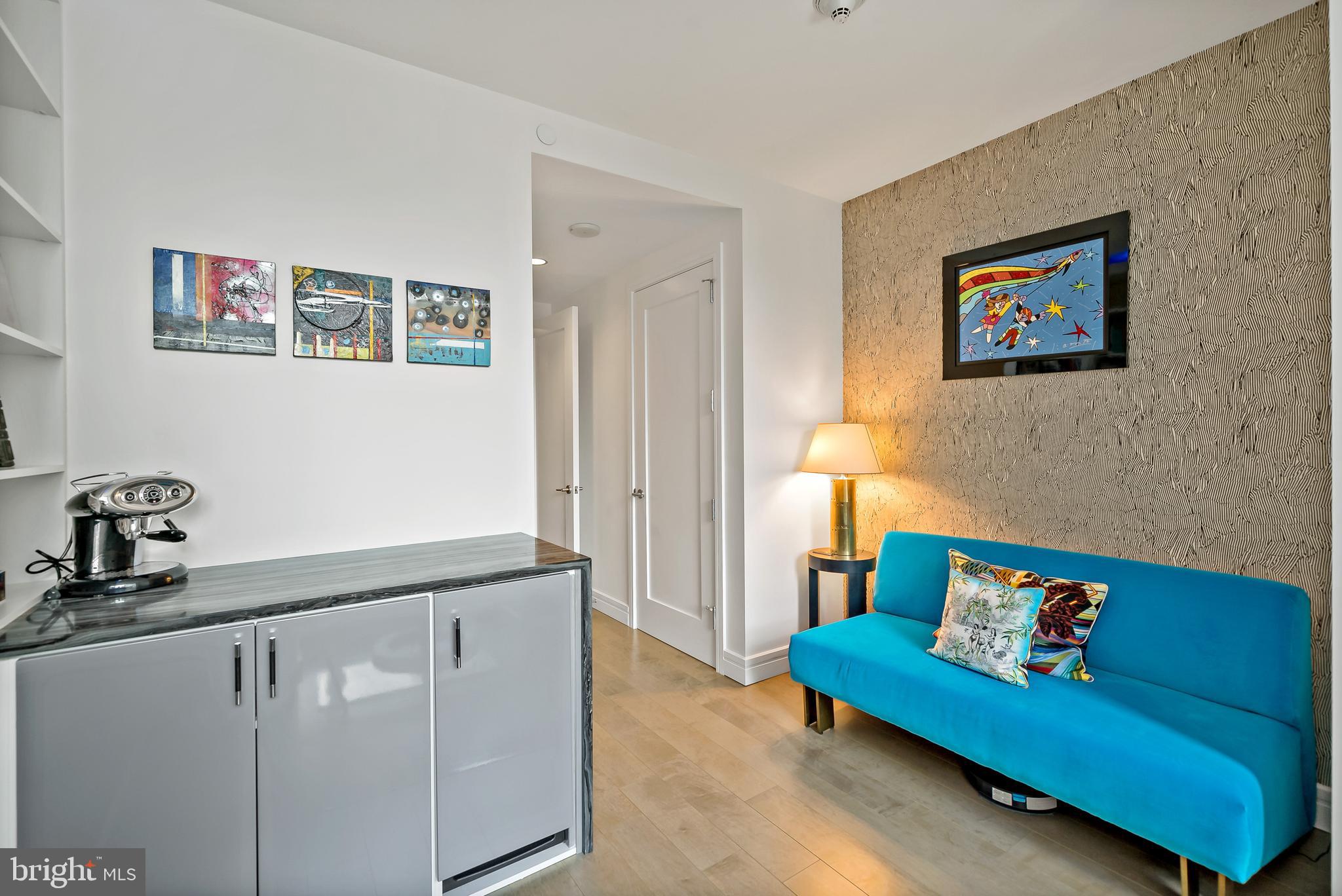 CENTER CITY - Residential Lease