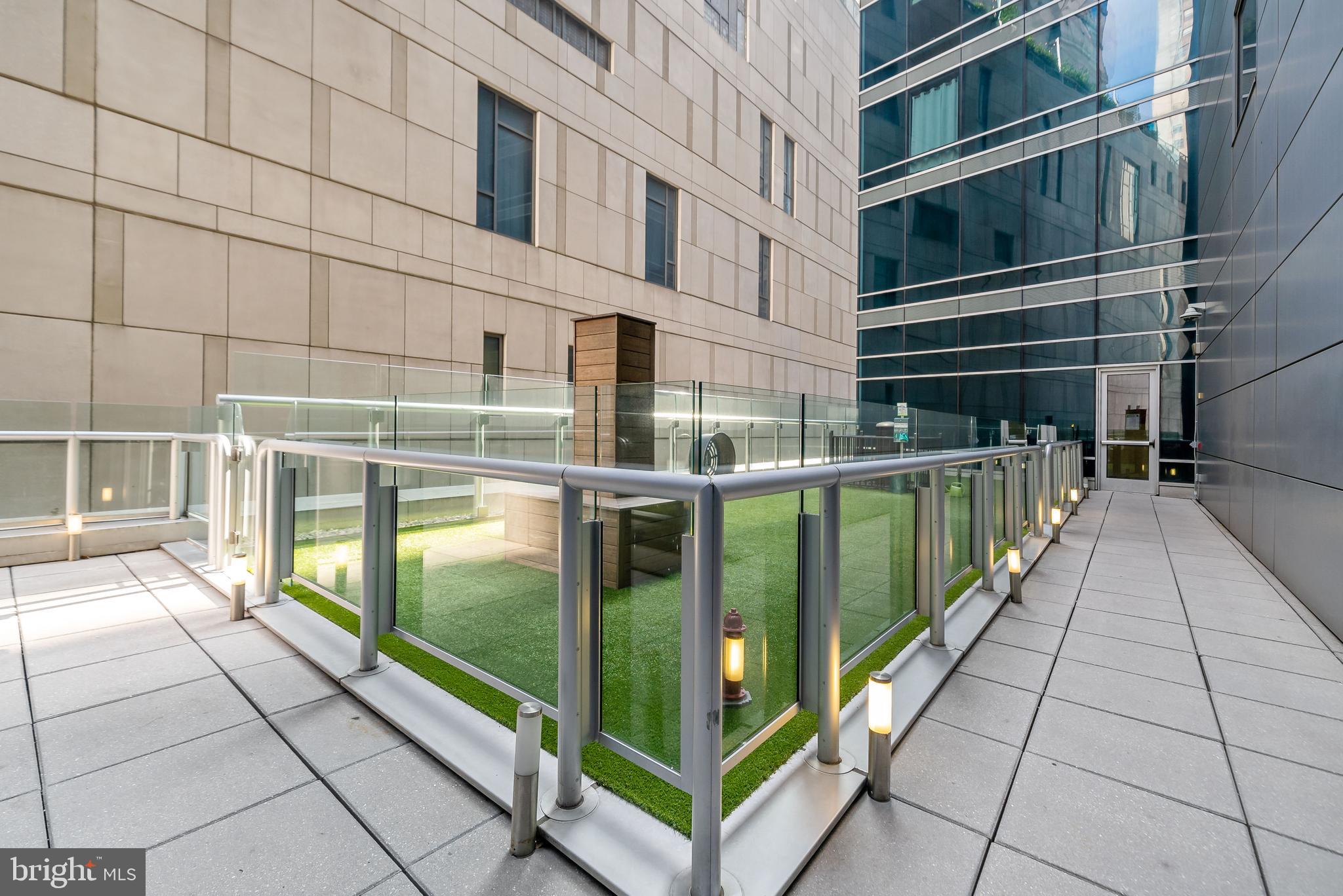 CENTER CITY - Residential Lease