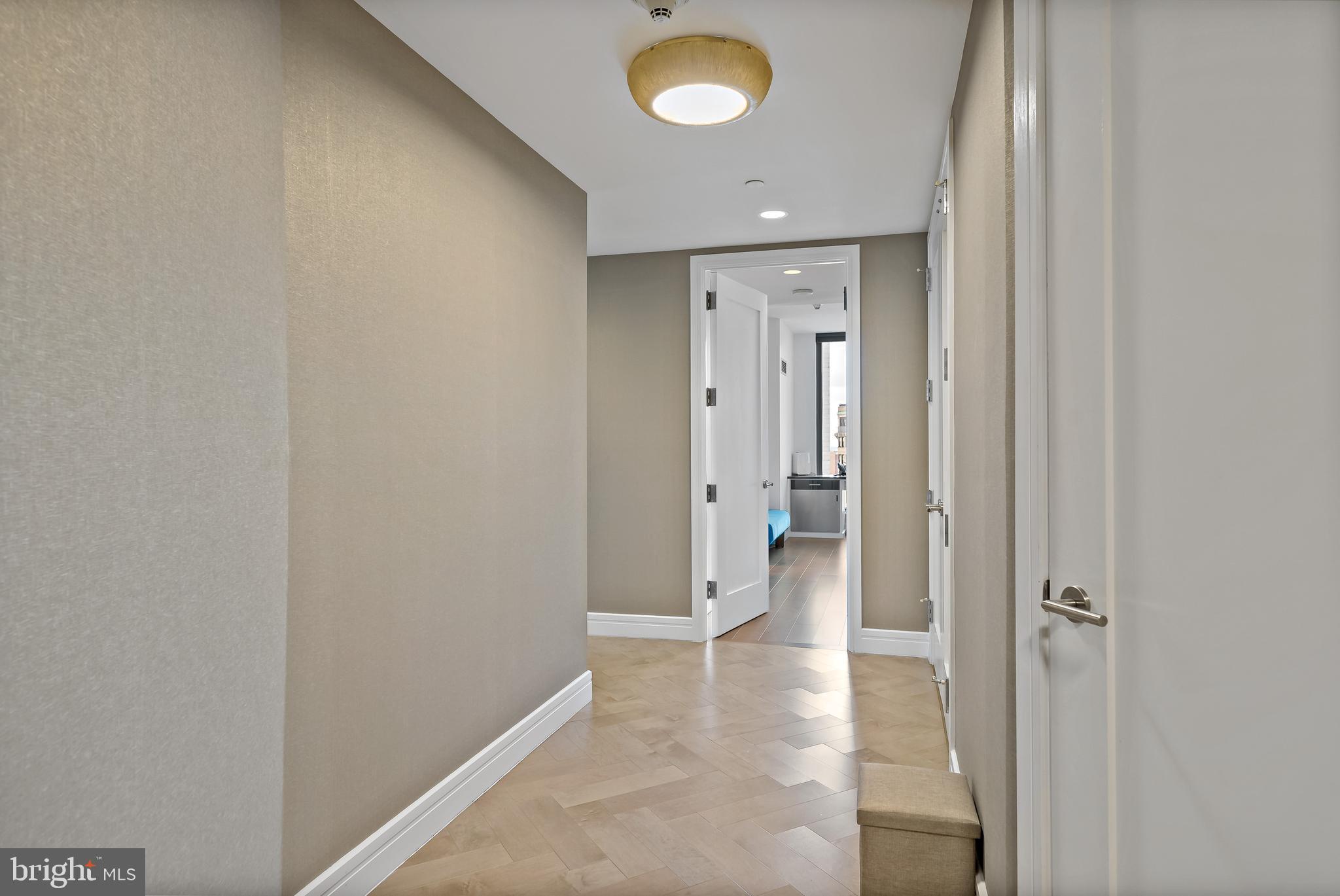 CENTER CITY - Residential Lease