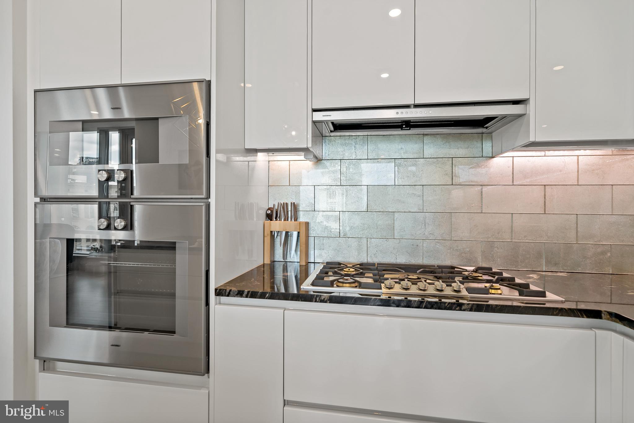 CENTER CITY - Residential Lease