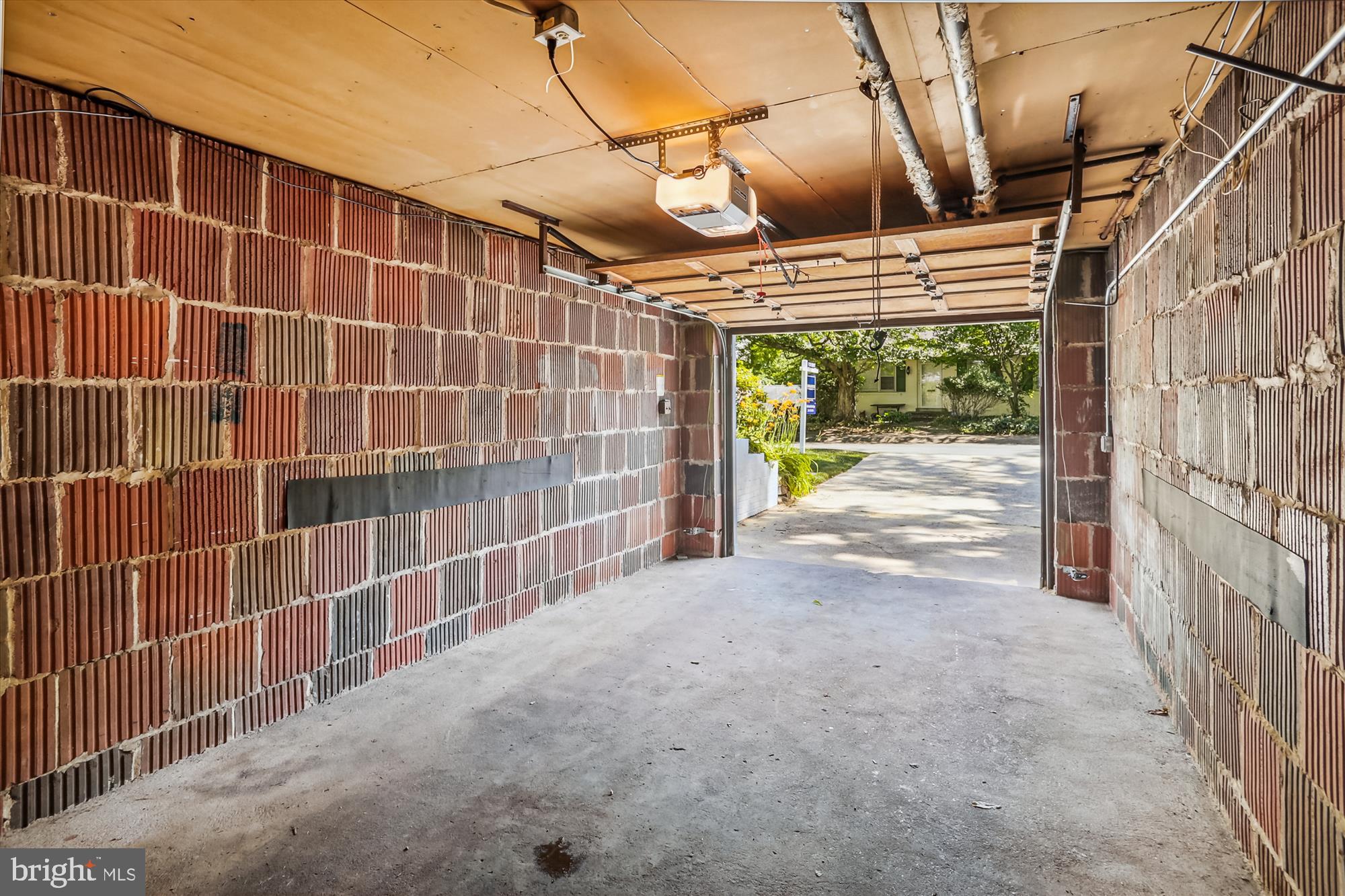 NORTH CHEVY CHASE - Residential Lease