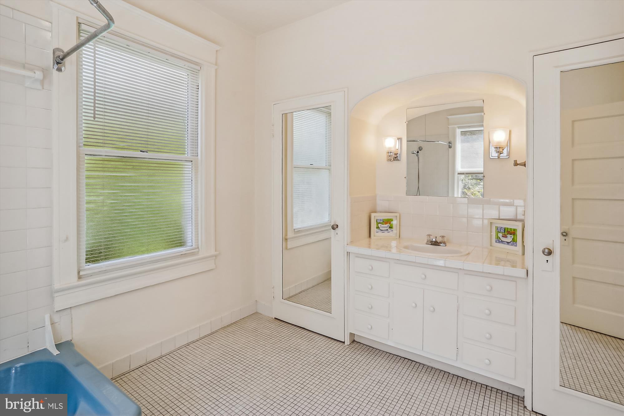 NORTH CHEVY CHASE - Residential Lease