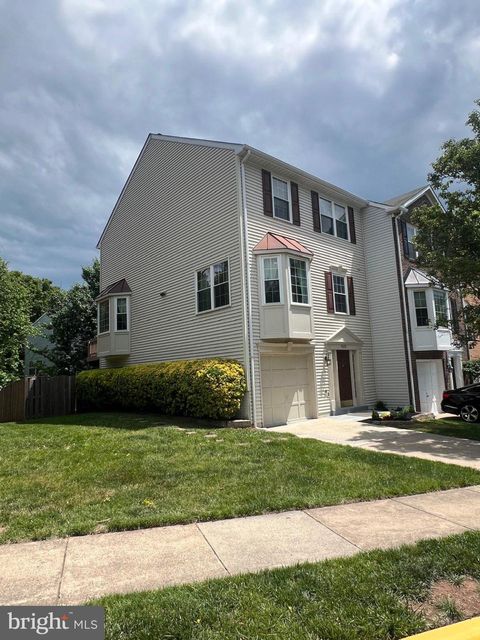 Photo of 43226 Clearnight Terrace, ASHBURN, VA 20147 (MLS # VALO2125584)