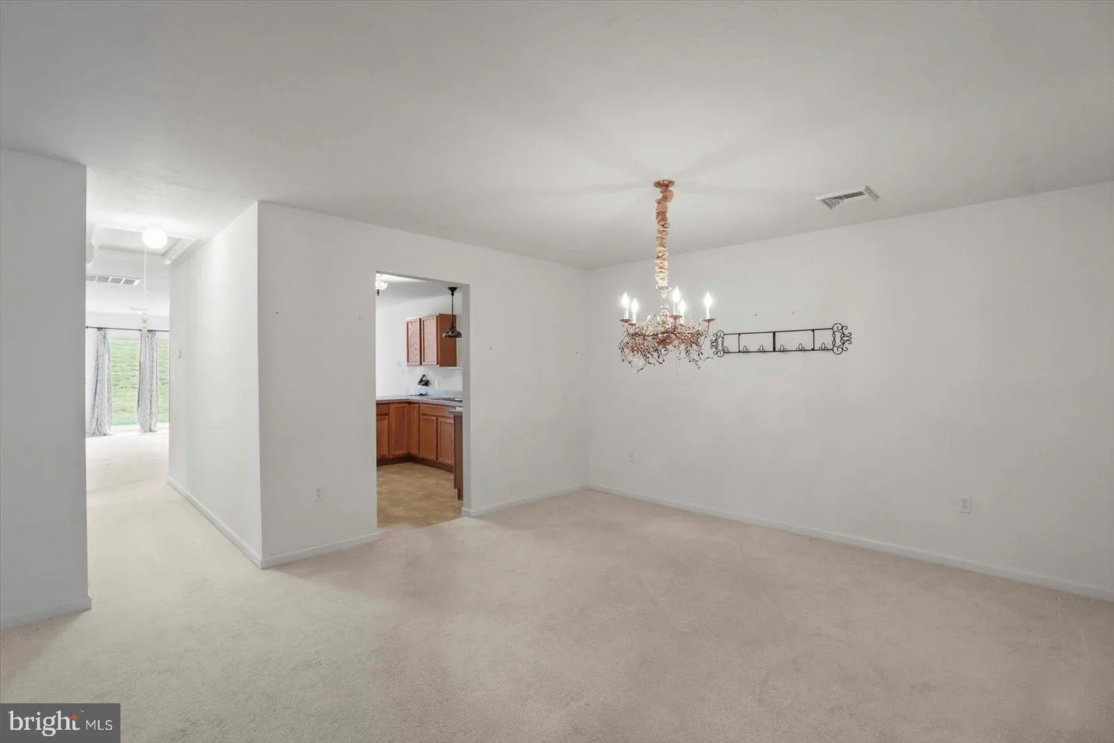 York, Pennsylvania 17403, United States, 2 Bedrooms Bedrooms, ,2 BathroomsBathrooms,Residential,Active,210318