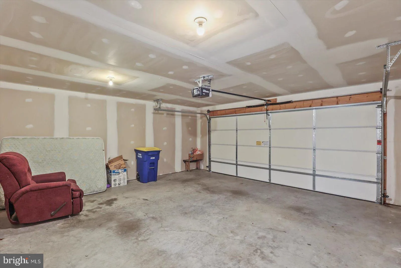 York, Pennsylvania 17403, United States, 2 Bedrooms Bedrooms, ,2 BathroomsBathrooms,Residential,Active,210318