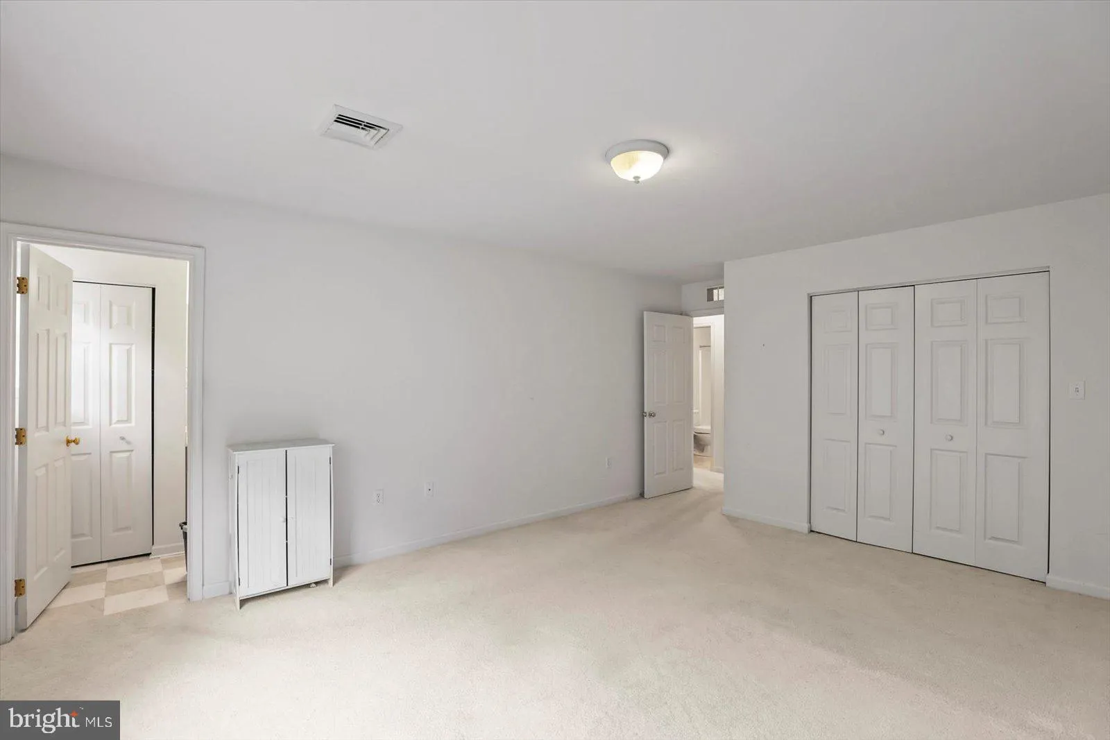 York, Pennsylvania 17403, United States, 2 Bedrooms Bedrooms, ,2 BathroomsBathrooms,Residential,Active,210318