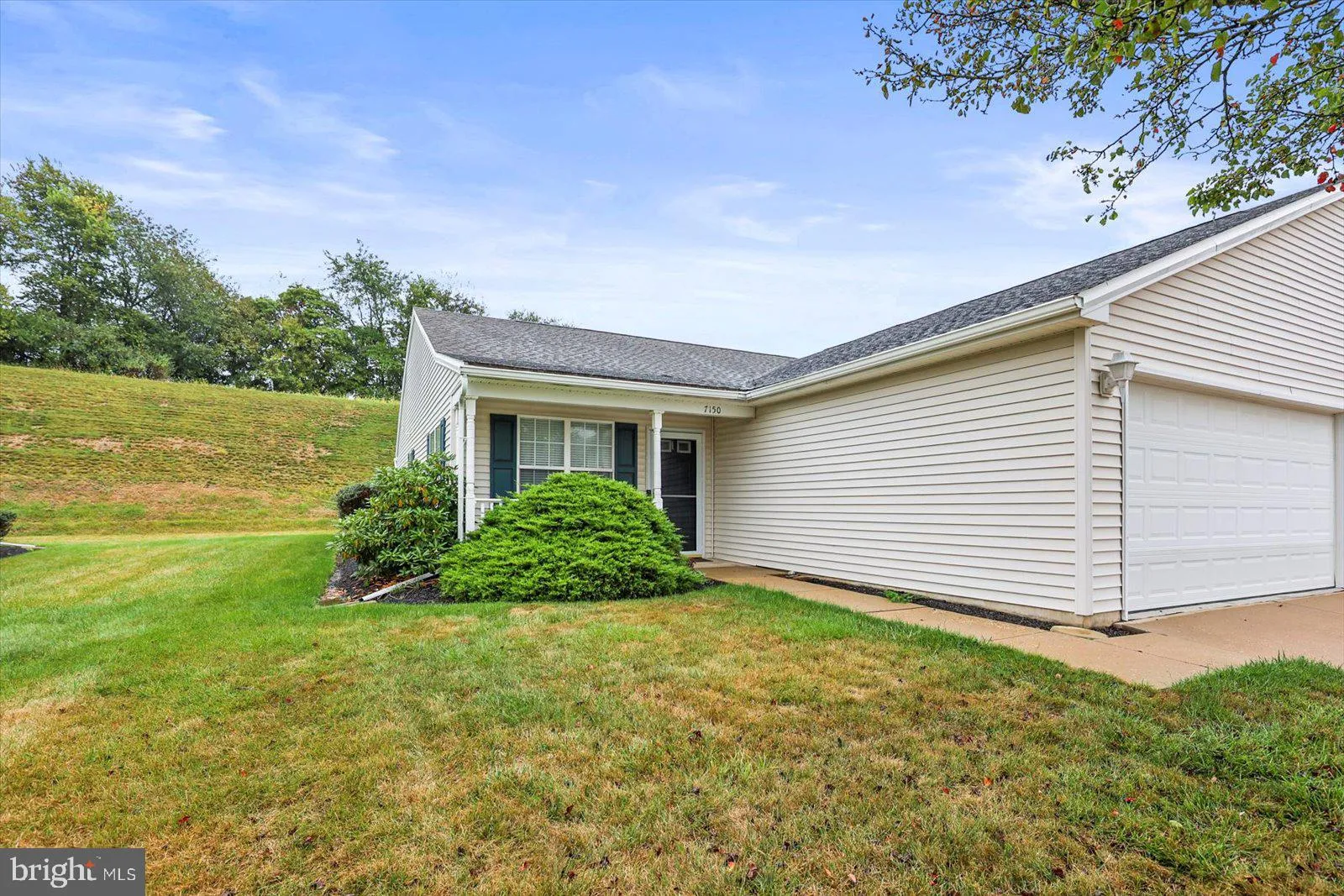 York, Pennsylvania 17403, United States, 2 Bedrooms Bedrooms, ,2 BathroomsBathrooms,Residential,Active,210318