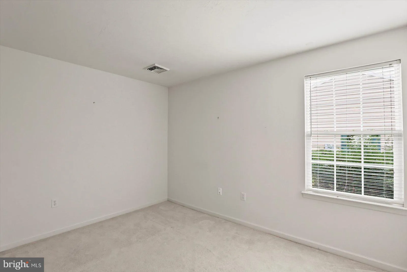 York, Pennsylvania 17403, United States, 2 Bedrooms Bedrooms, ,2 BathroomsBathrooms,Residential,Active,210318