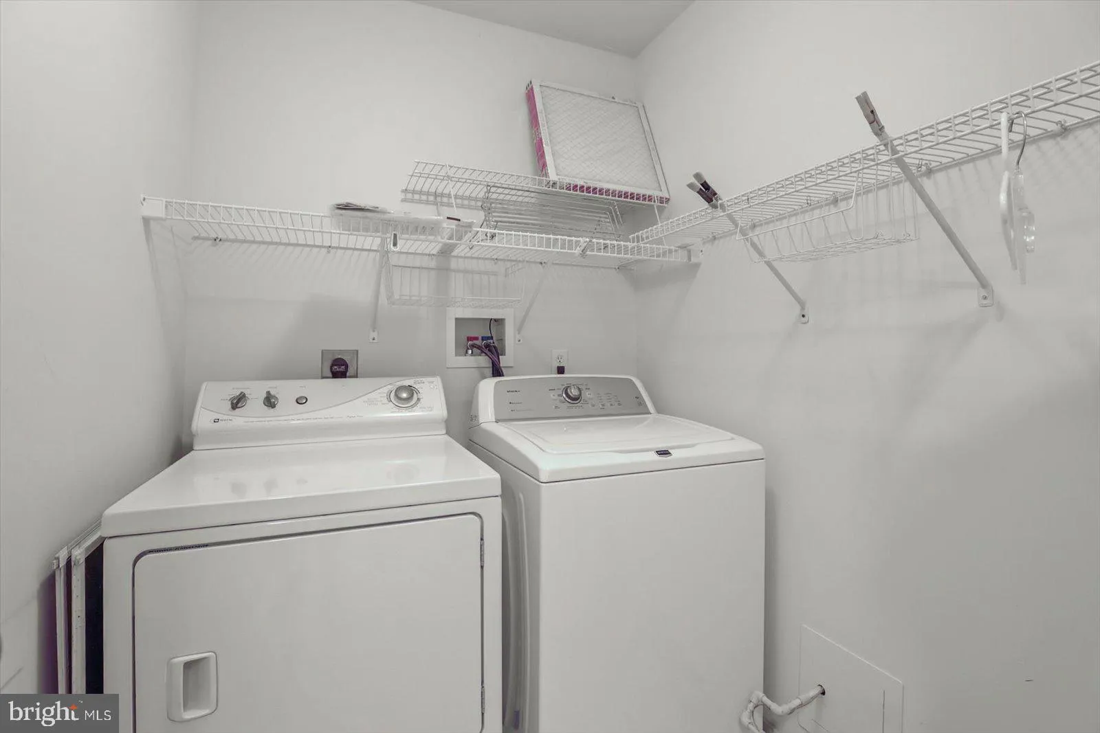 York, Pennsylvania 17403, United States, 2 Bedrooms Bedrooms, ,2 BathroomsBathrooms,Residential,Active,210318