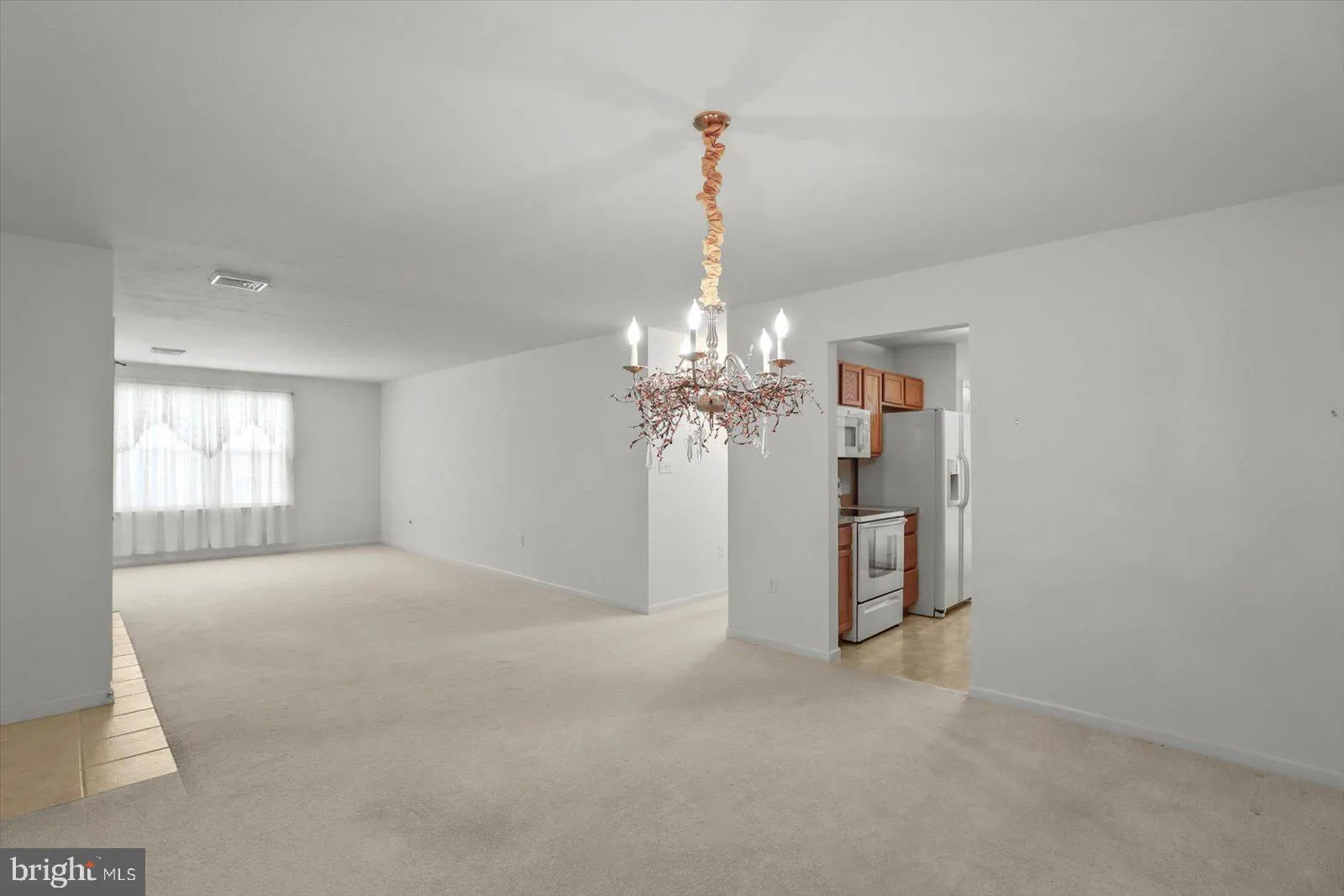 York, Pennsylvania 17403, United States, 2 Bedrooms Bedrooms, ,2 BathroomsBathrooms,Residential,Active,210318