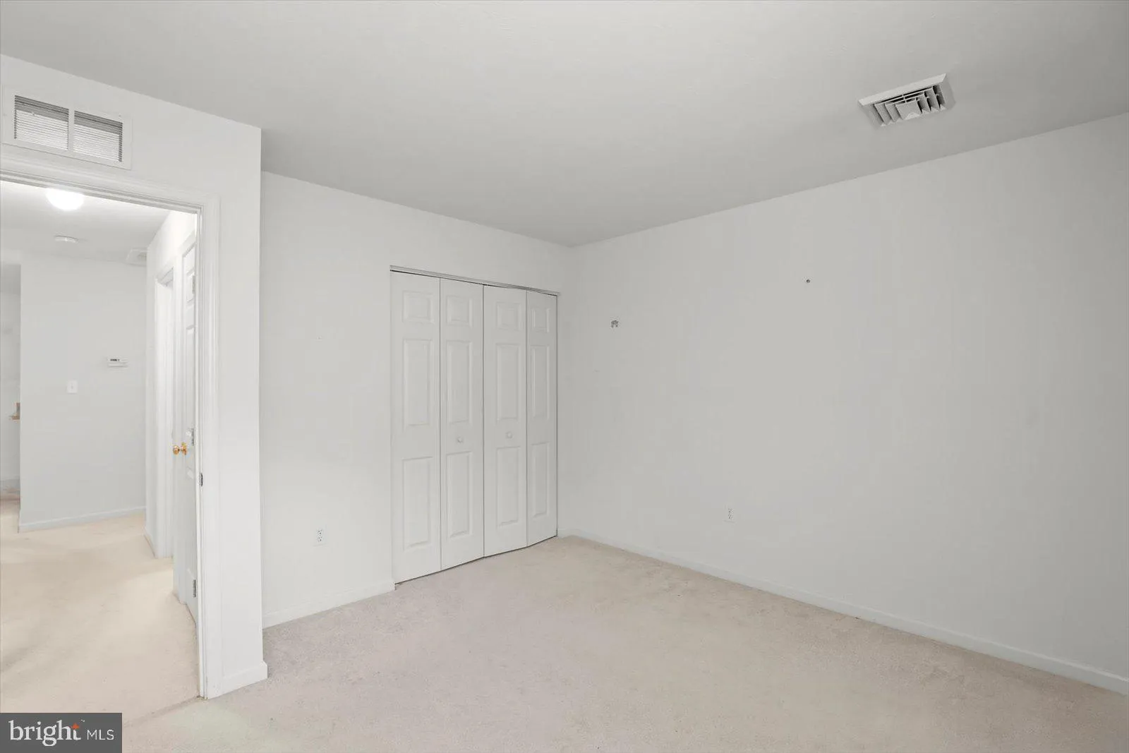 York, Pennsylvania 17403, United States, 2 Bedrooms Bedrooms, ,2 BathroomsBathrooms,Residential,Active,210318