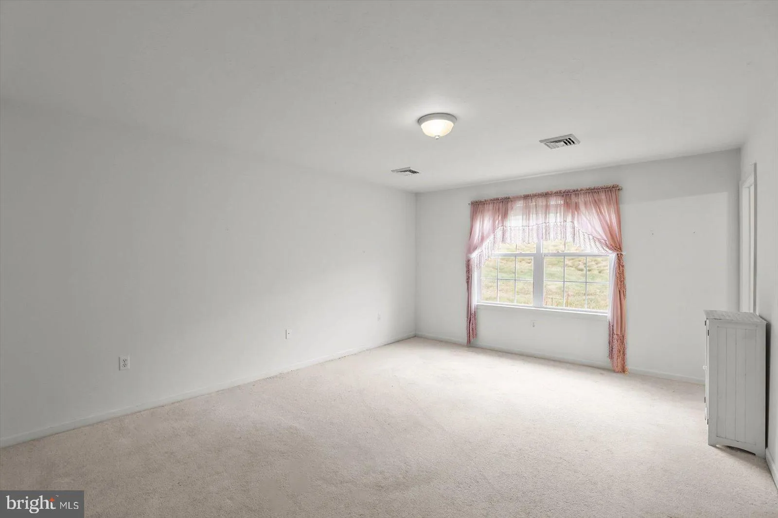 York, Pennsylvania 17403, United States, 2 Bedrooms Bedrooms, ,2 BathroomsBathrooms,Residential,Active,210318