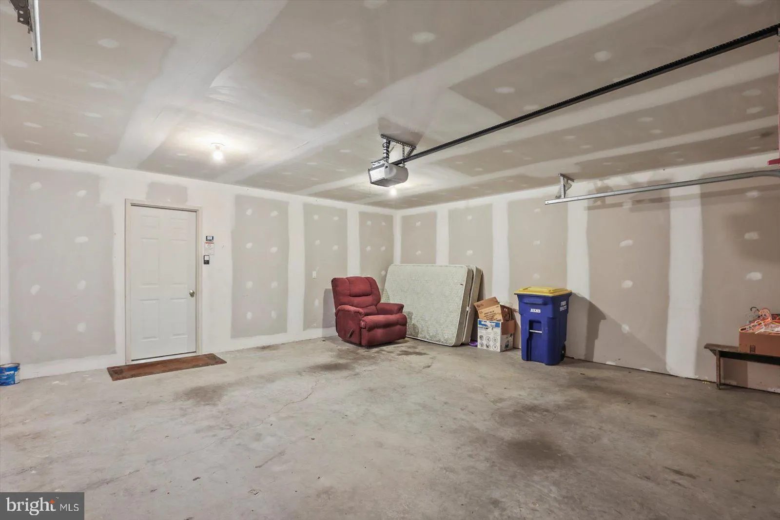 York, Pennsylvania 17403, United States, 2 Bedrooms Bedrooms, ,2 BathroomsBathrooms,Residential,Active,210318