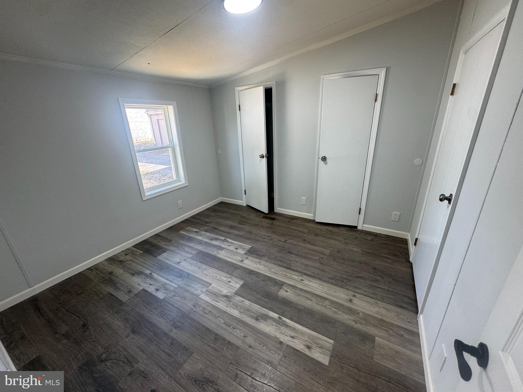 LISA LAKE MBH PARK - Residential