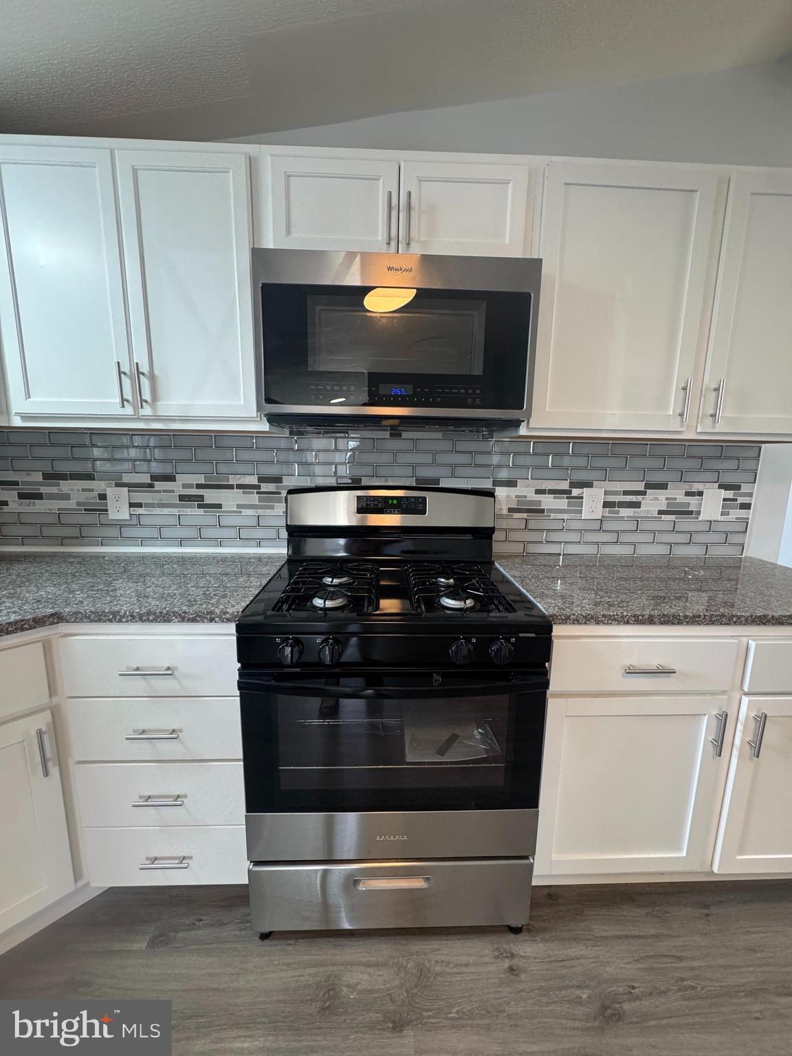 LISA LAKE MBH PARK - Residential