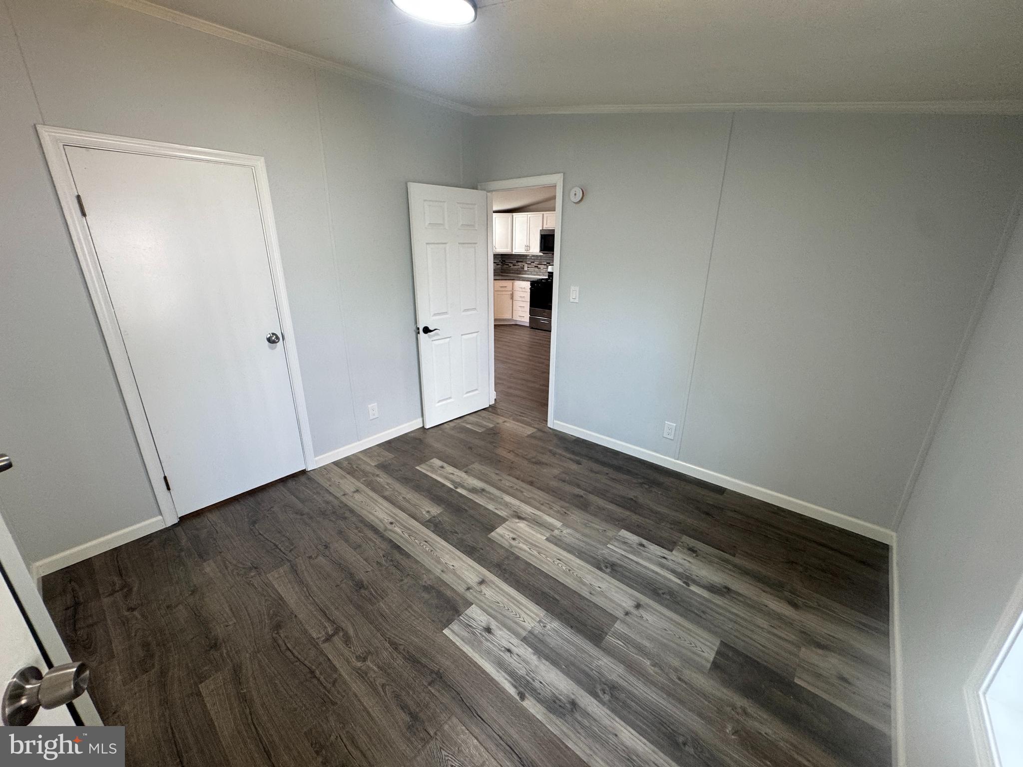 LISA LAKE MBH PARK - Residential