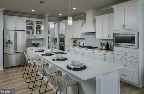 2201 DENALI DR FREDERICK MD 21702