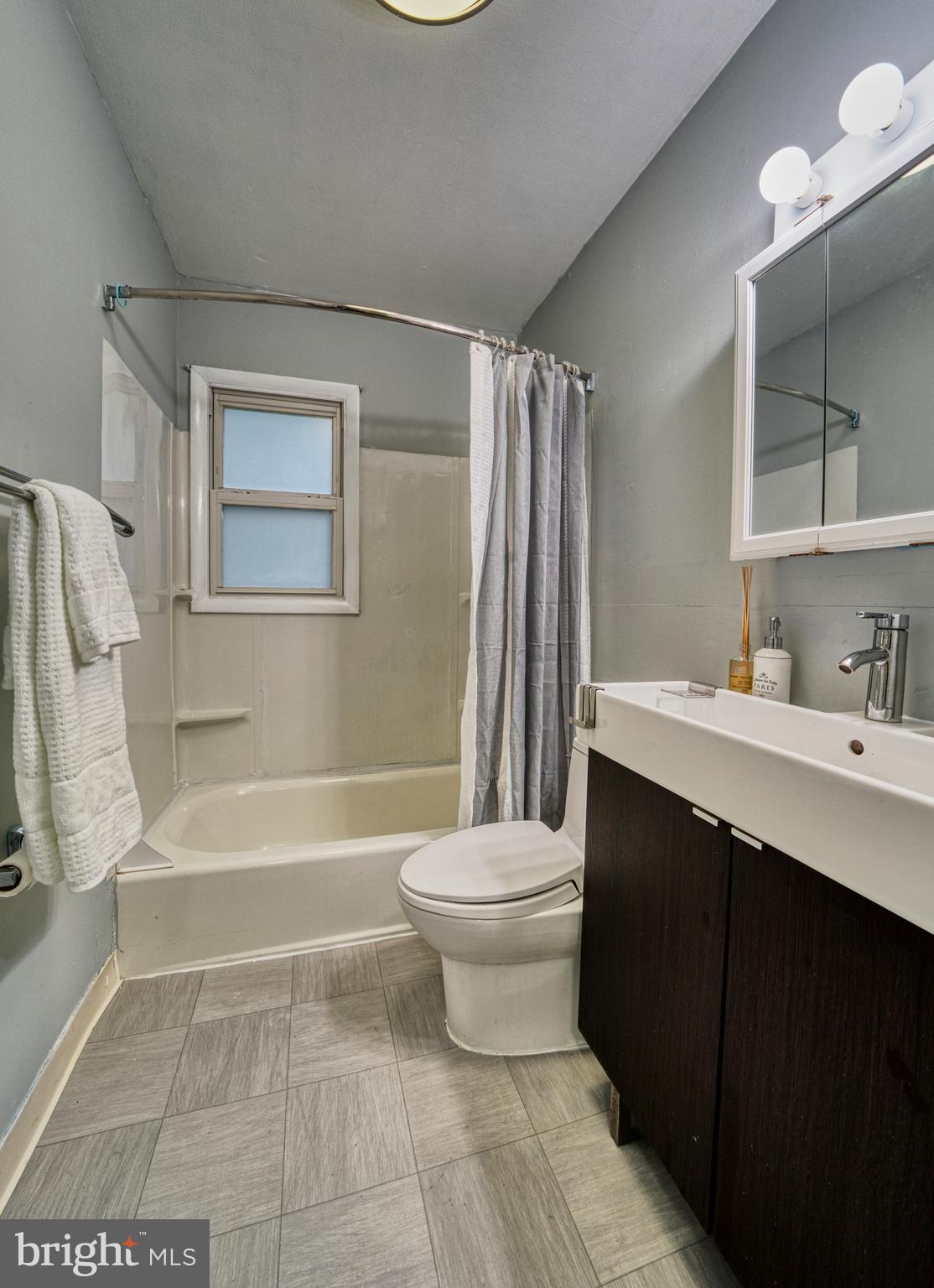 DALE CITY - Residential