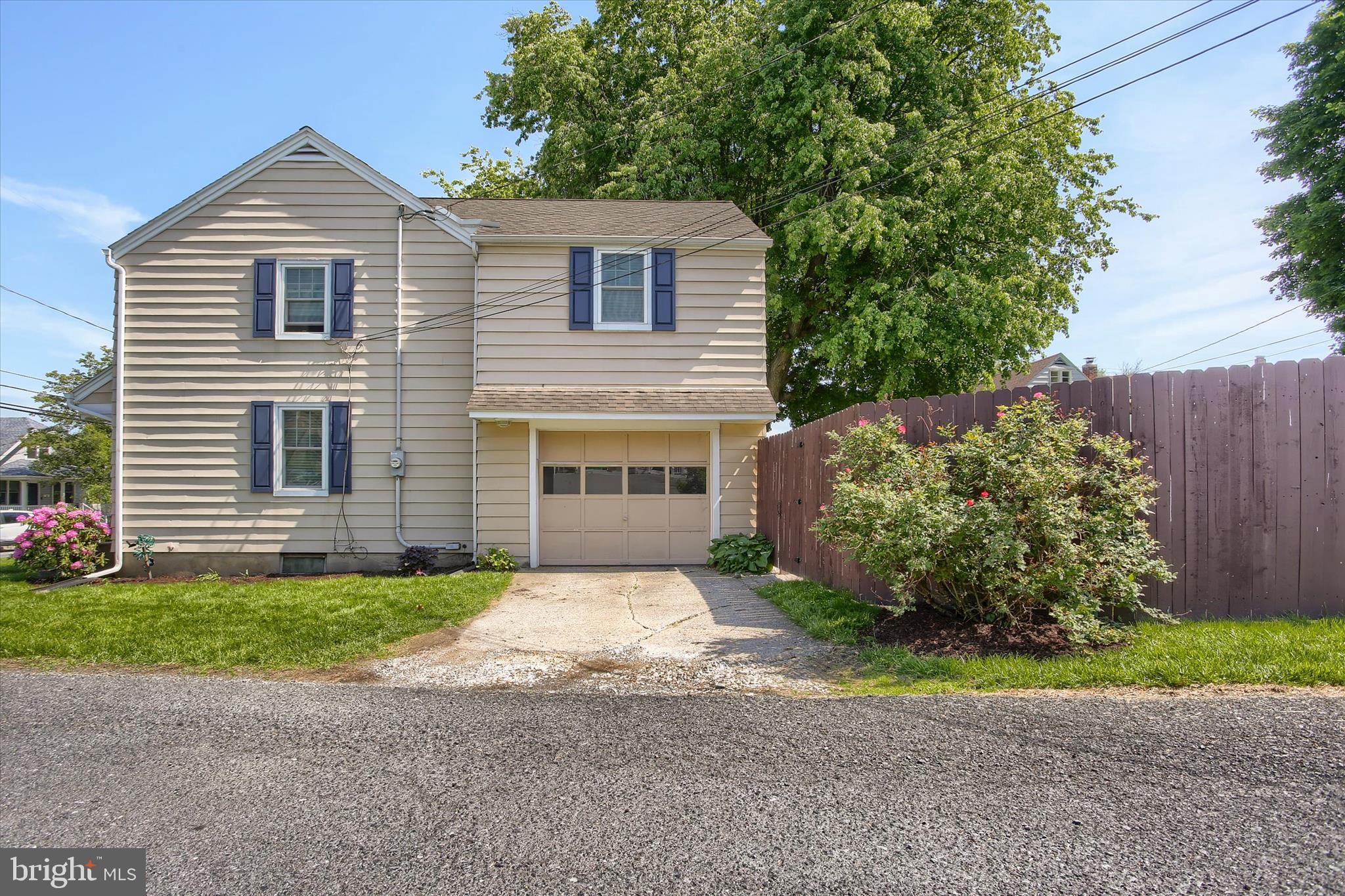 CAMP HILL BOROUGH - Residential
