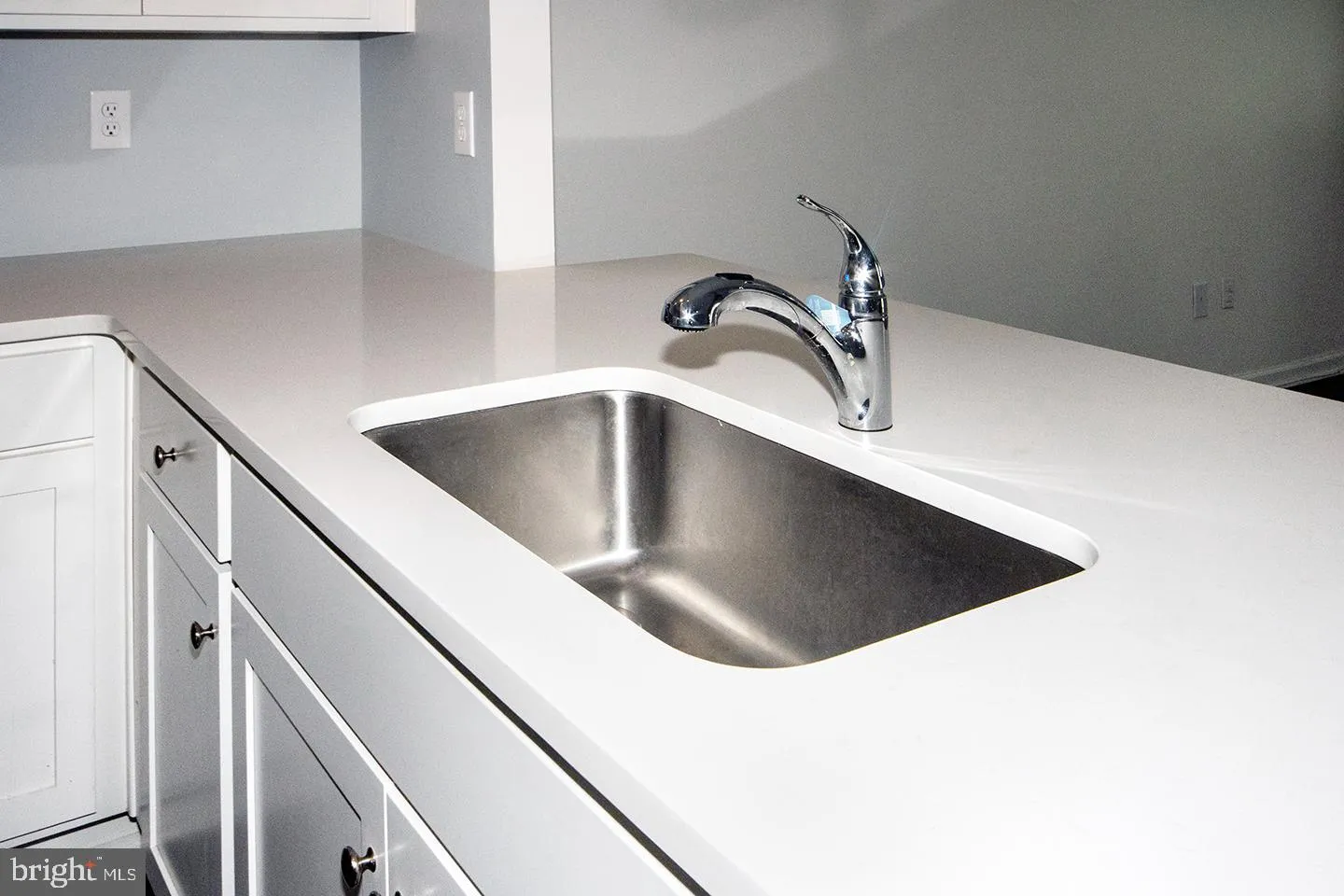 Sicklerville, New Jersey 08081, United States, 3 Bedrooms Bedrooms, ,3 BathroomsBathrooms,Residential,Pending,48967