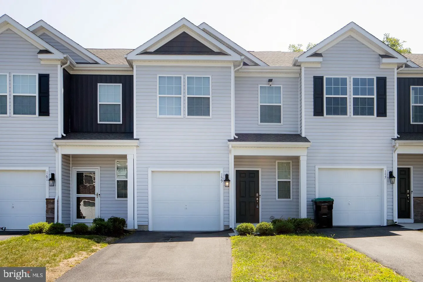 Sicklerville, New Jersey 08081, United States, 3 Bedrooms Bedrooms, ,3 BathroomsBathrooms,Residential,Pending,48967