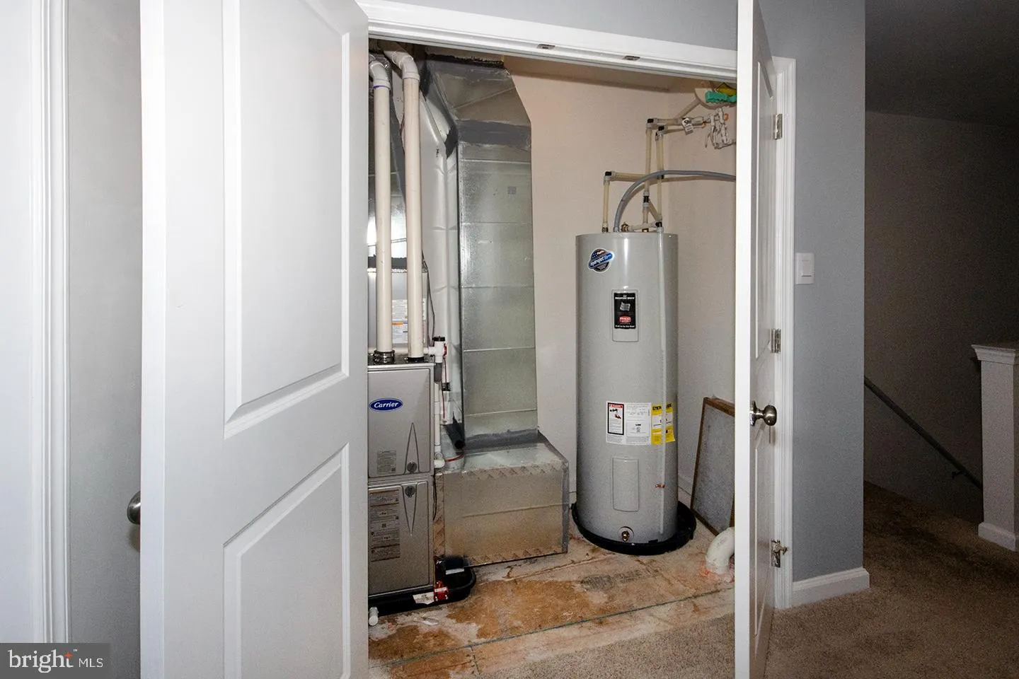 Sicklerville, New Jersey 08081, United States, 3 Bedrooms Bedrooms, ,3 BathroomsBathrooms,Residential,Pending,48967