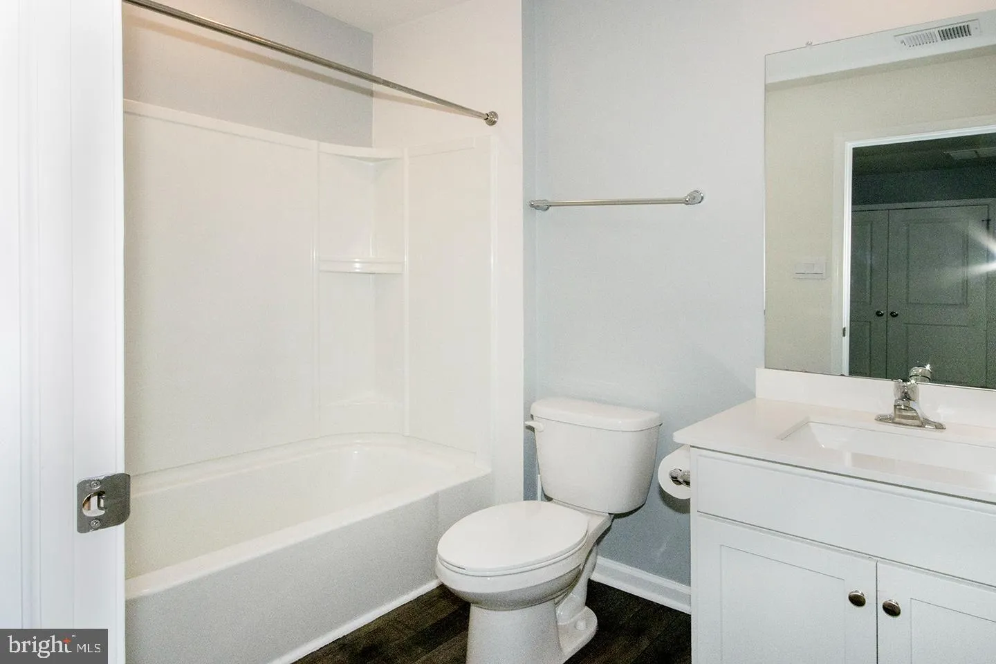 Sicklerville, New Jersey 08081, United States, 3 Bedrooms Bedrooms, ,3 BathroomsBathrooms,Residential,Pending,48967