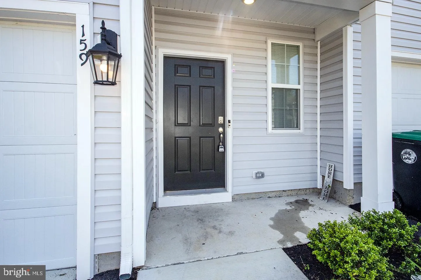 Sicklerville, New Jersey 08081, United States, 3 Bedrooms Bedrooms, ,3 BathroomsBathrooms,Residential,Pending,48967