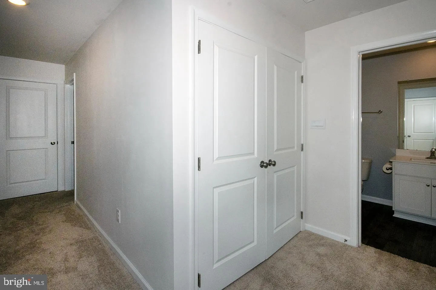 Sicklerville, New Jersey 08081, United States, 3 Bedrooms Bedrooms, ,3 BathroomsBathrooms,Residential,Pending,48967