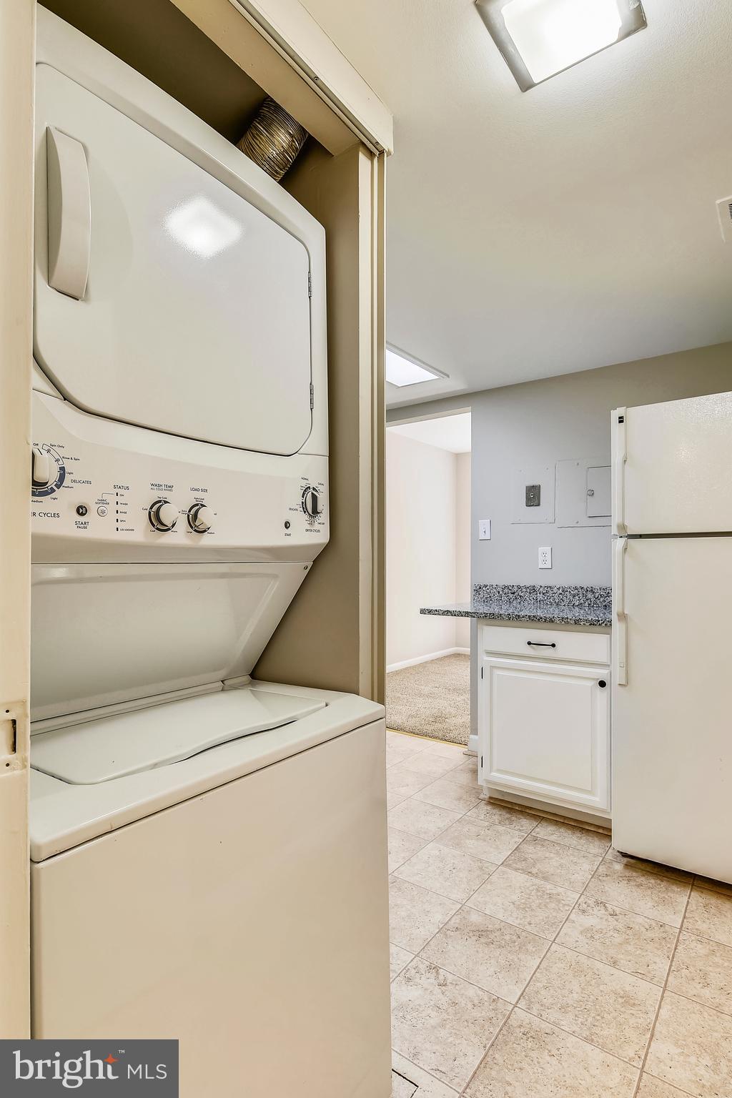 NORTHGATE SQUARE - Residential