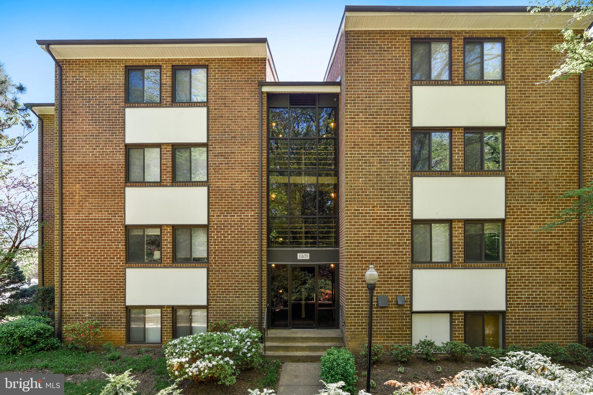 NORTHGATE SQUARE - Residential