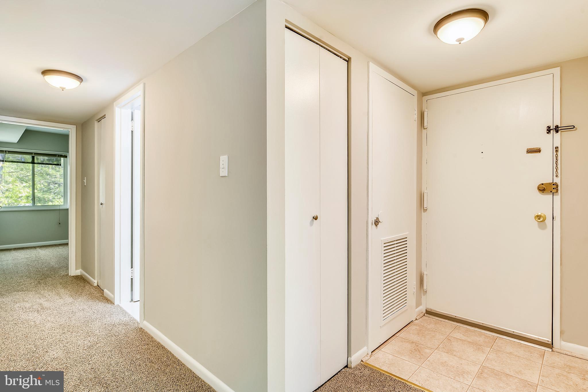 NORTHGATE SQUARE - Residential