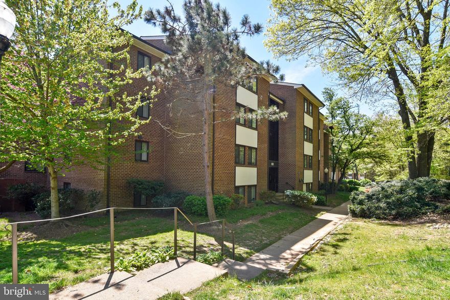 PRICE REDUCED!!! SPARKLING renovated condo has 2 large bedrooms with 2 full bathrooms. UPGRADED kitchen has new granite counters. Seller offering credit for NEWdishwasher! Master bedroom has LARGE walk-in closet.BOTH bathrooms are newly renovated with tile floors and new vanities. Large family room with new french doors that lead out onto a balcony overlooking parkland setting. Separate Dining Room adjacent to the kitchen is perfect for entertaining!! All FRESHLY PAINTED and close to the METRO , Lake Anne. Less than a mile from Reston Town Center!!        CONDO FEE INCLUDES ALL UTILITIES !!