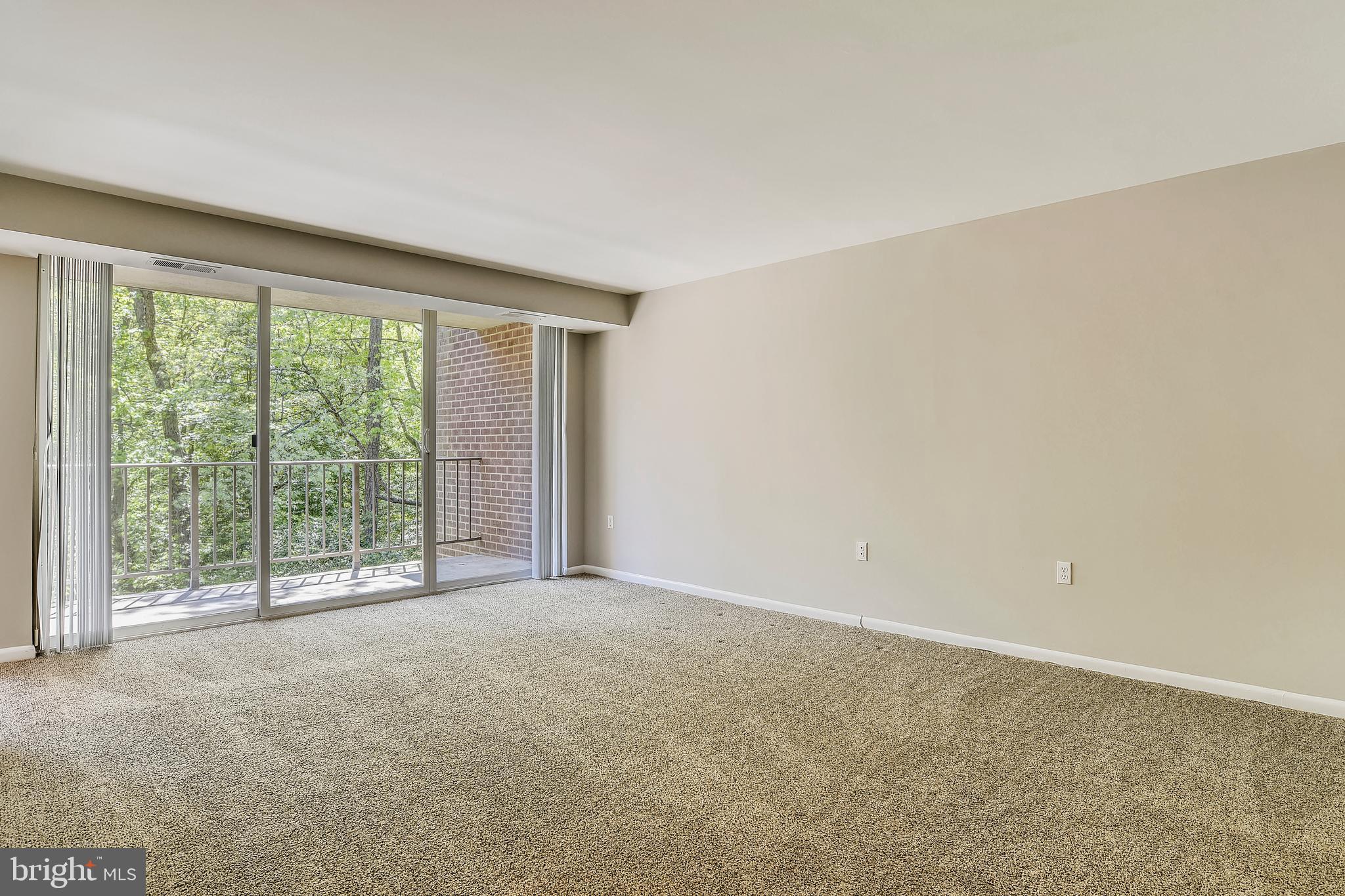 NORTHGATE SQUARE - Residential