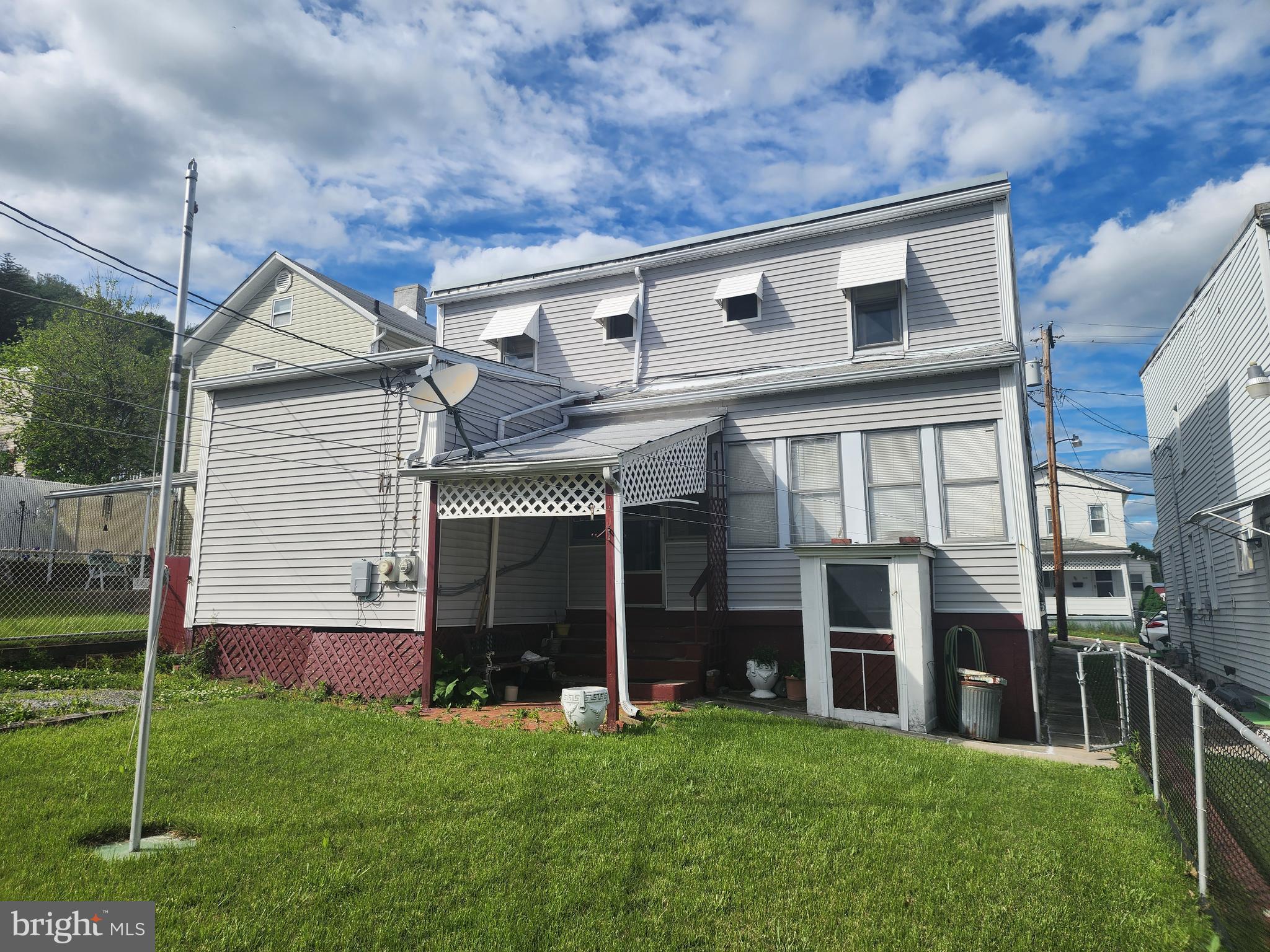 508-510 LINDEN STREET
