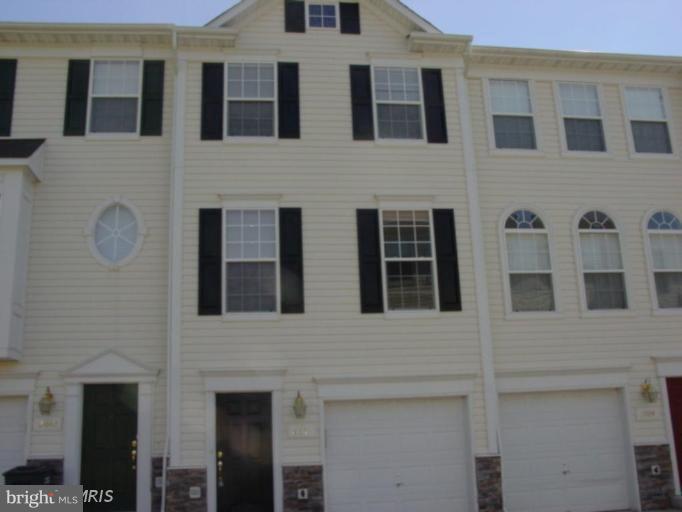 HEARTHSIDE AT FLYNNS CROSSING - Residential Lease