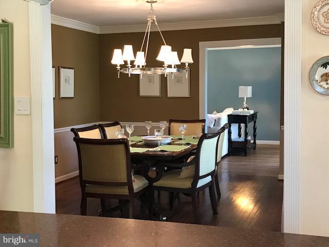 HOLLIN GLEN - Residential Lease